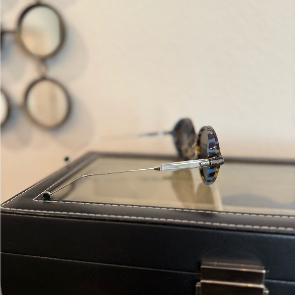 Christian Dior - Green Tortoise Print Round "Umbrage" Sunglasses - Picture 4 of 5